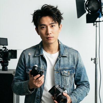 里番网首席摄影师赵子轩